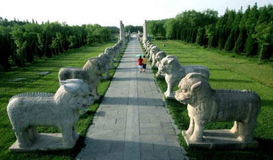 由明祖陵地宫的献身激发出的对人类文明惊叹以及人与自然如何和谐相处