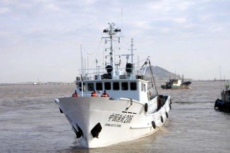 中国评论新闻:日称中国渔政206船“漂进”钓岛12海里