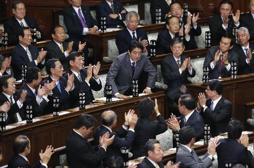 安倍内阁成员名单揭晓 近半为06年老面孔