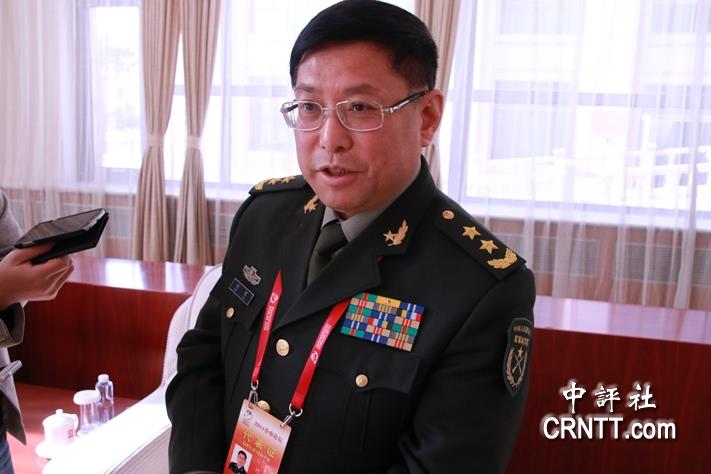 中国评论新闻:何雷中将:中菲将军在香山论坛交