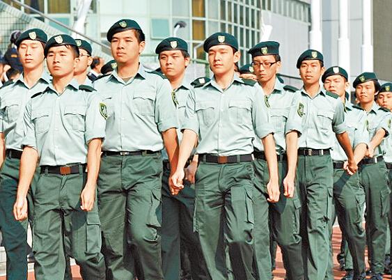 香港青少年军总会是香港唯一以中式军事步操为训练基础的自愿性制服