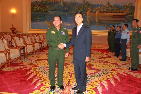 逐鹿缅甸总统:部队司令,议长,现任总统
