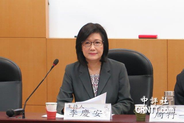 中评镜头:李庆安美丽现身两岸儒学高峰会