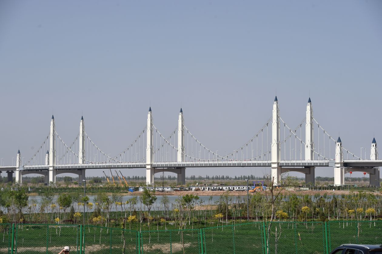 银川滨河黄河大桥建成通车(组图)
