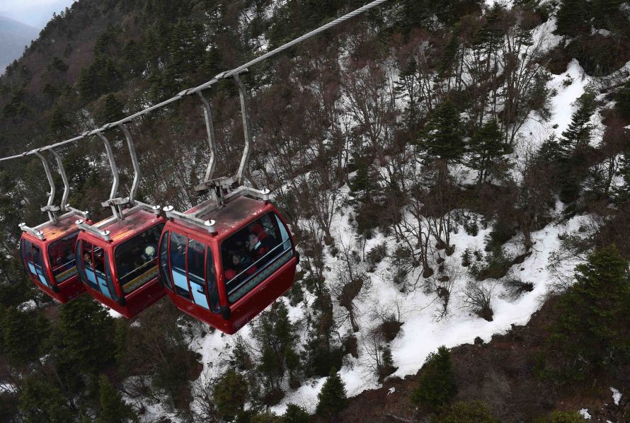 香格里拉石卡雪山秀色(组图)