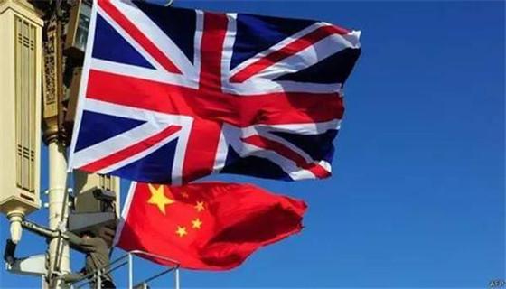 null  人们也许会看到,英美关系将重新成为伦敦的政策支点,英国与中国