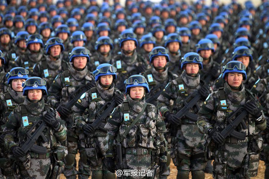 中国军队现有2882名官兵正执行维和任务