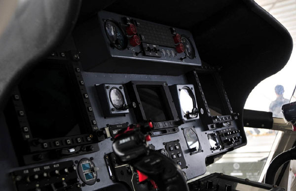 军用直升飞机内部图片