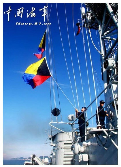 升起z字旗的是英国海军名将纳尔逊在特拉法尔加海战中的首创