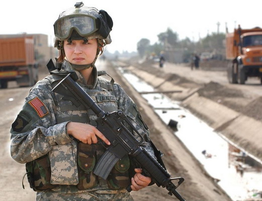 美女兵憶伊拉克戰爭 怕戰友性侵勝過炮彈